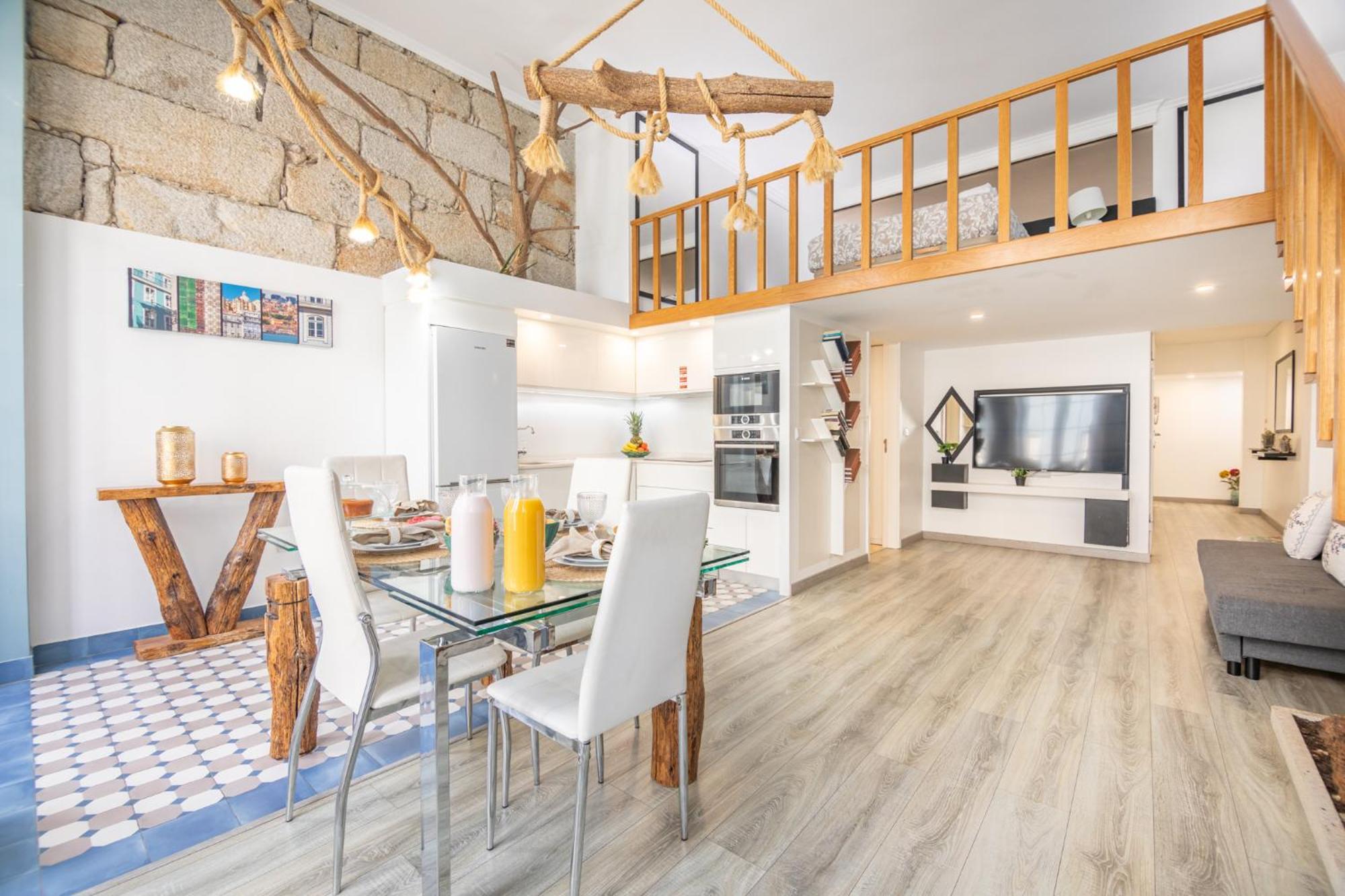 Deluxe Spacious Flats W Mezzanine By Host Wise Apartment Porto Room photo