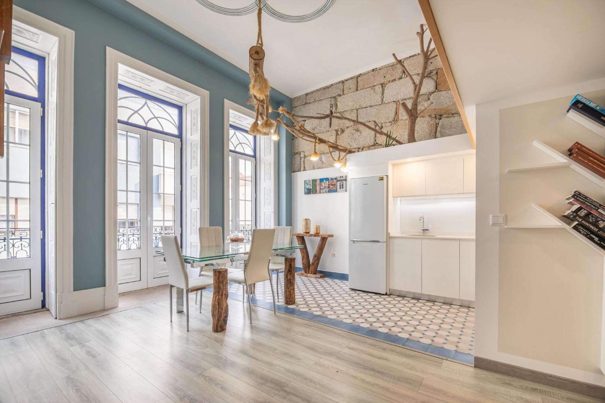 Deluxe Spacious Flats W Mezzanine By Host Wise Apartment Porto Room photo