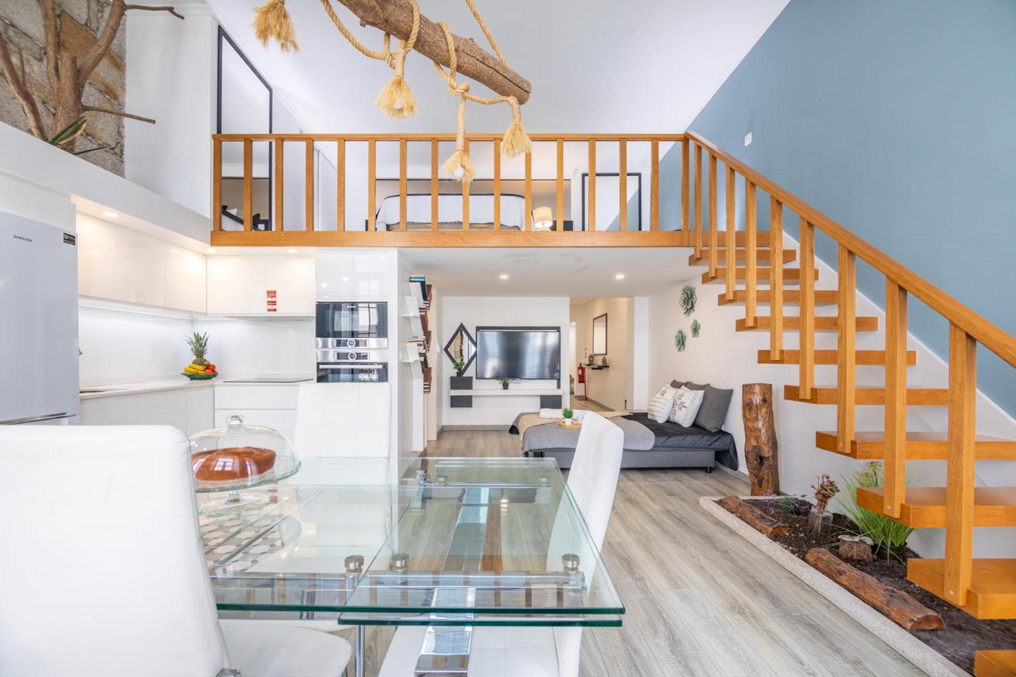 Deluxe Spacious Flats W Mezzanine By Host Wise Apartment Porto Room photo