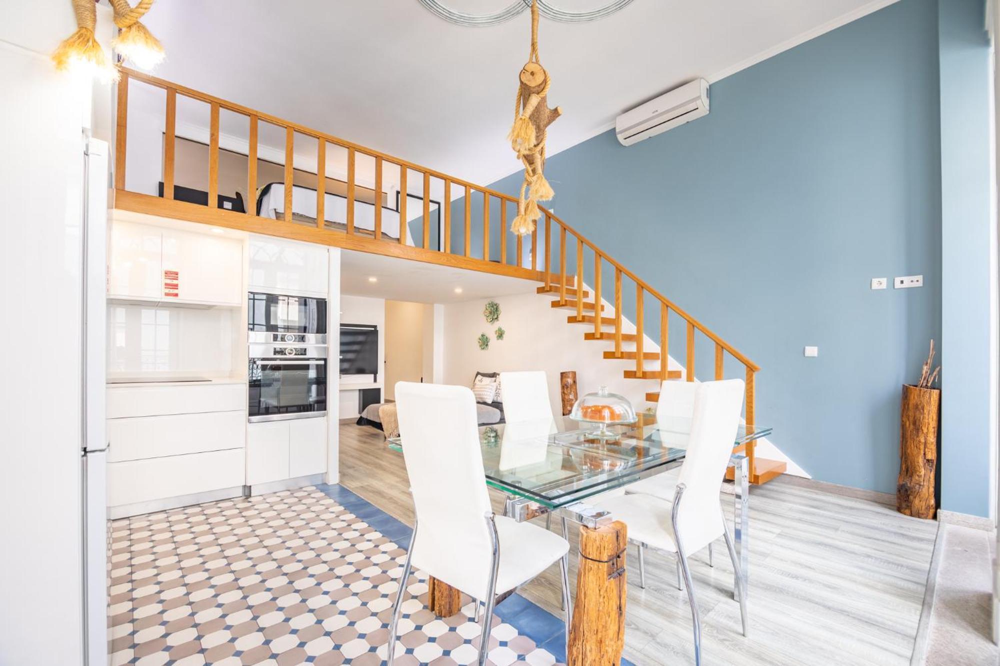 Deluxe Spacious Flats W Mezzanine By Host Wise Apartment Porto Room photo